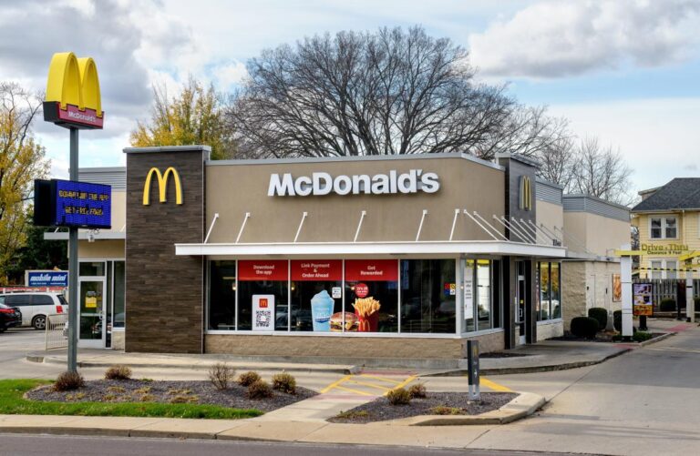 Video of McDonald’s employee in West Peoria sparks controversy